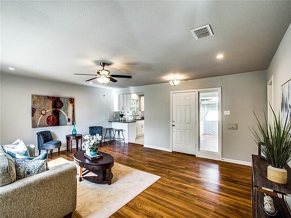 3rd image of 3405 Cordone St