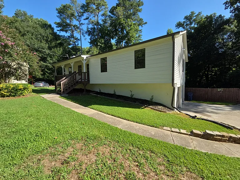 2510 Derek Dr SW — Photo 15