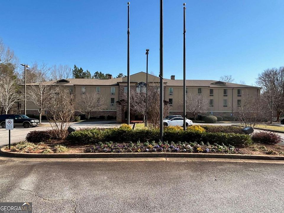 1st image of 930 Lake Oconee Pkwy #213