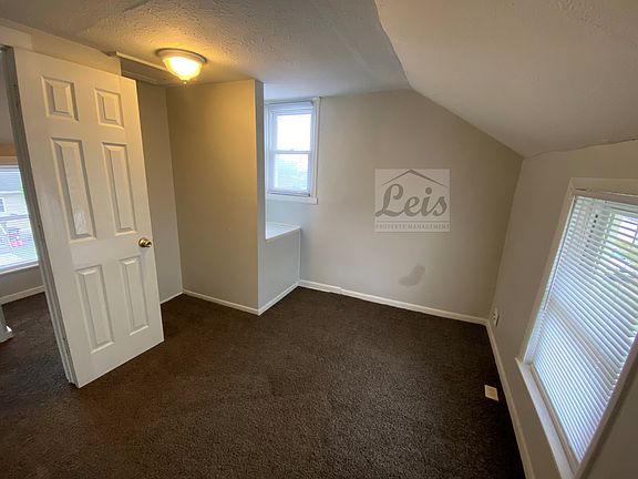 4th image of 618 Sweitzer St