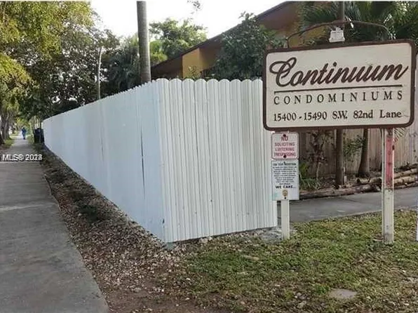 15430 SW 82nd Ln APT 631, Miami, FL 33193