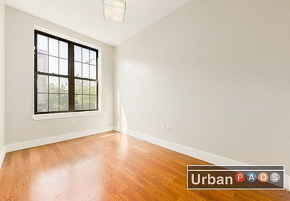 3rd image of 190 Jefferson St #1AB