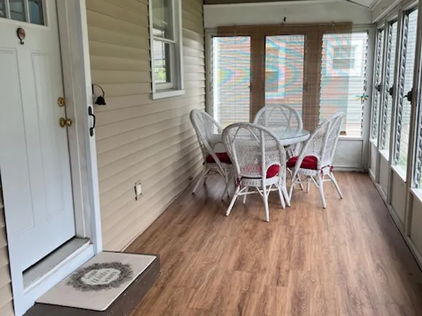 45 Samuel Gorton Ave, Warwick, RI 02889