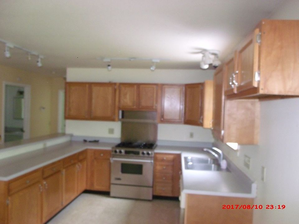 2nd image of 11095 Pickerel Lake Rd