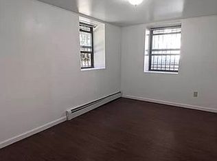 2549 41st St, Long Island City, NY 11103
