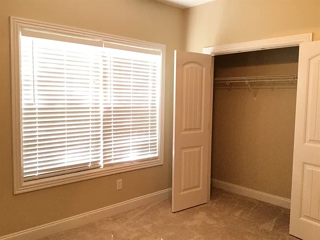 106 Spencer Spgs — Photo 9