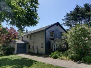 95 Clinton Ave, Jamestown, RI 02835
