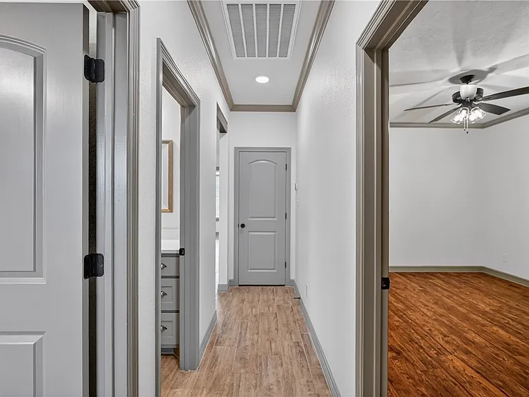 4008 High Creek Ct — Photo 16