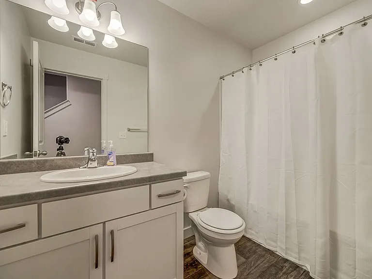 1473 S 630 W — Photo 11