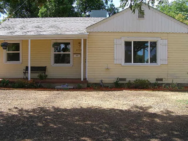 2730 19th Ave photo 1
