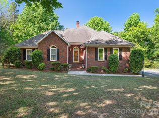 400 Arminius Ct, Monroe, NC 28110