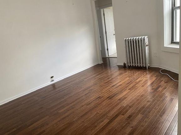 4th image of 4308 28th Ave APT 19