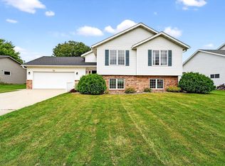 809 4th St NE, Kasson, MN 55944