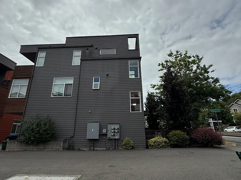 4046A Martin Luther King Jr Way S — Photo 6