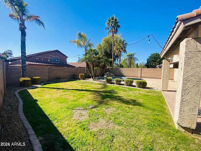 7203 W Irma Ln — Photo 29