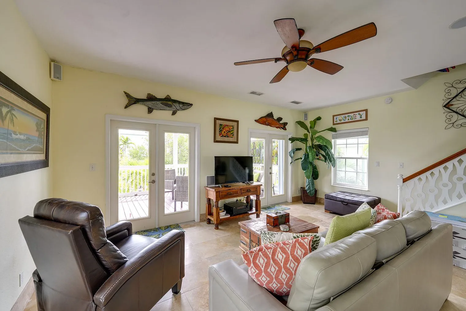 3 bed, 2.0 bath, 1388 sqft, $6,838 — Photo 1