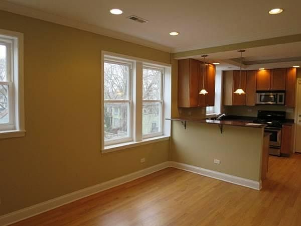 1st image of 7064 N Wolcott Ave #3