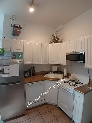 Rented by Vanderborgh Realty  | media 18