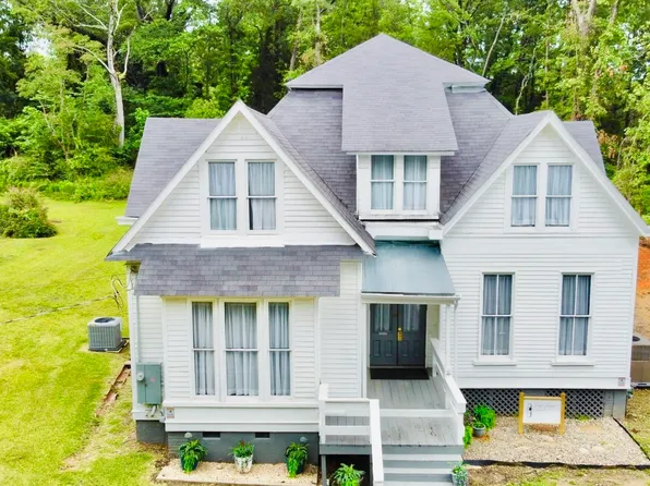 124 Clifton St, Camden, AR 71701