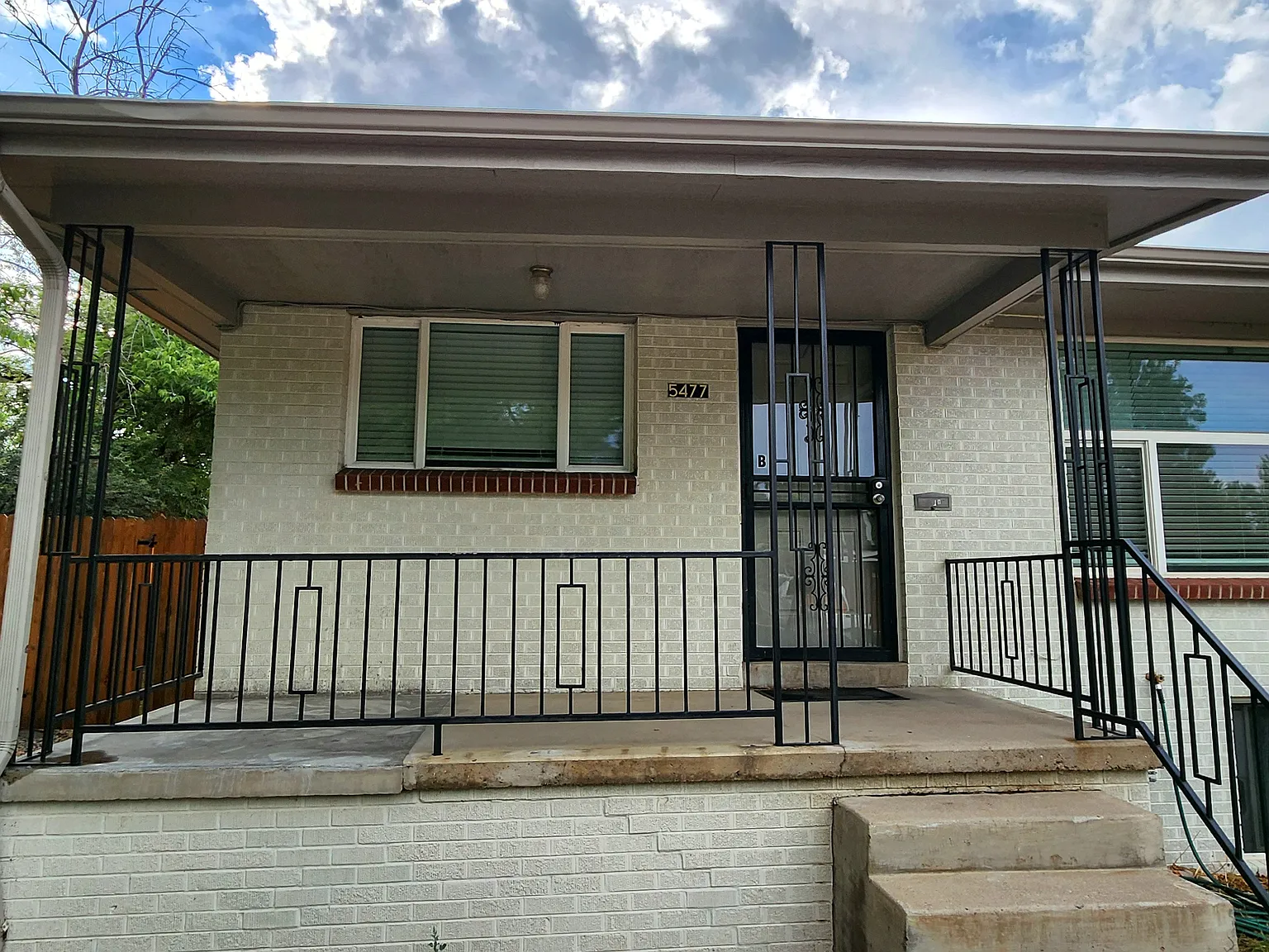 3 bed, 1120 sqft, $2,100 — Photo 1