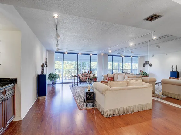 20100 Boca West Drive #142, Boca Raton, FL 33434