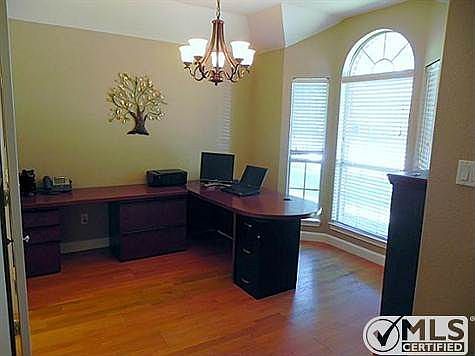 3rd image of 1501 Bregenz Ln