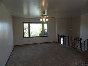 5th image of 14 Patricia Dr