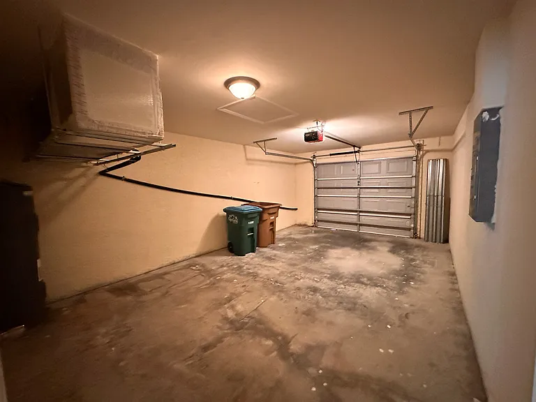 1136 SE 9th Ct — Photo 16