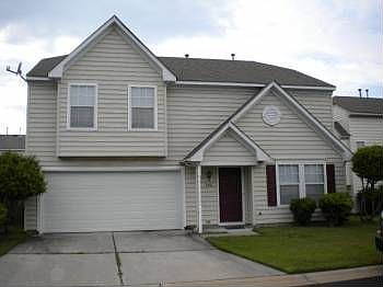 1st image of 306 Pebble Creek Dr