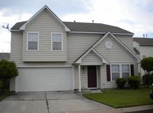 306 Pebble Creek Dr, Suffolk, VA 23435