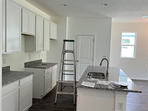 2nd image of 3163 Bengal Dr