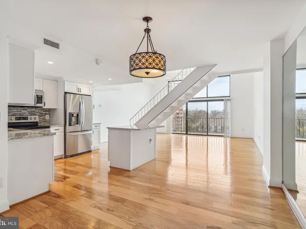 3101 New Mexico Ave NW APT 532, Washington, DC 20016