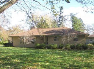 2828 Westchester Rd, Lansing, MI 48911