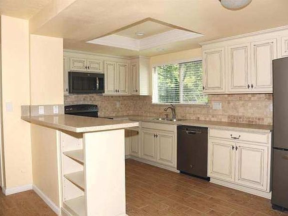 kitchen updated in 2016