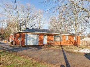 7037 Goshen Rd, Goshen, OH 45122
