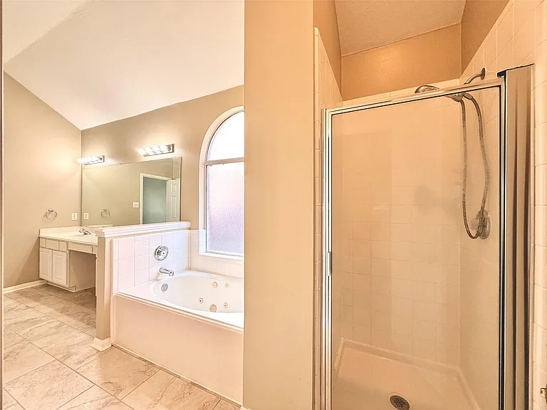 16518 Wheatmill Ct — Photo 19