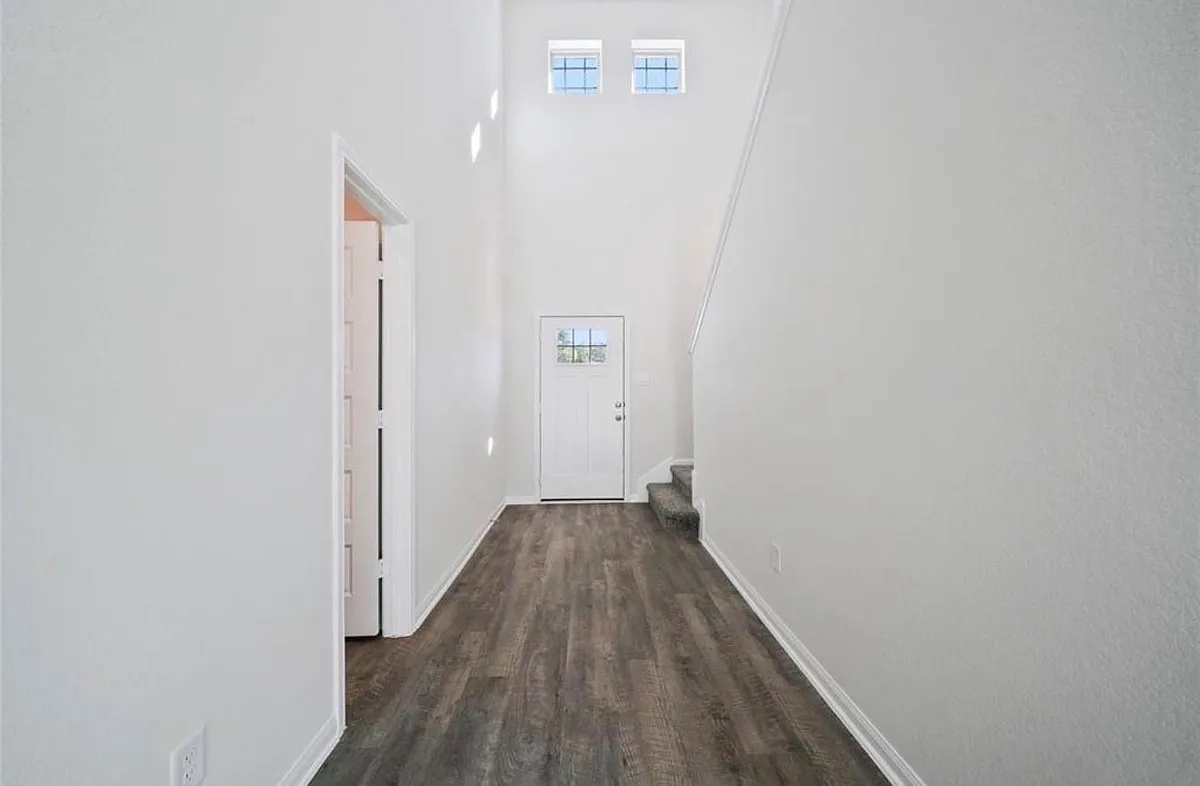 Building Photo - 25290 Pomegranate Pl