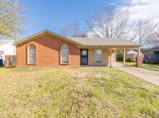 6560 Greenbriar Dr, Horn Lake, MS 38637