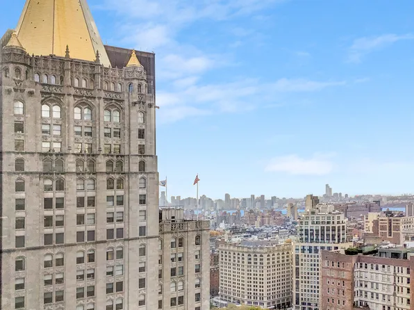 400 Park Avenue South image 9 of 26