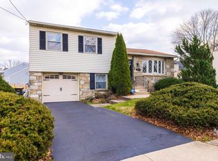 13 W End Dr, Lansdale, PA 19446