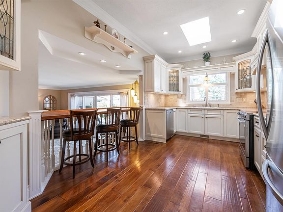 5th image of 15239 29a Ave