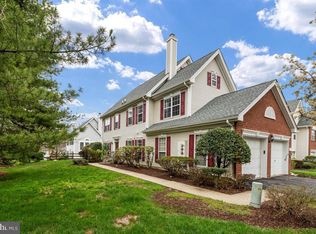 210 Sandpiper Ct, Pennington, NJ 08534