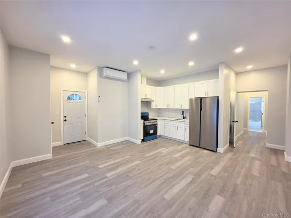 143 Jericho Tpke Suite A, Mineola, NY 11501