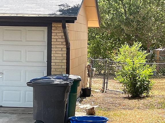 3rd image of 5838 Laurel Valley Dr