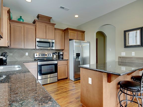 4th image of 118 Ames St NE