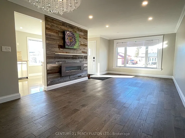 771 Krosno Blvd #UPPER — Photo 5