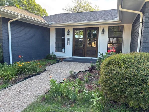 104 Chieftain Dr, Waxahachie, TX 75165