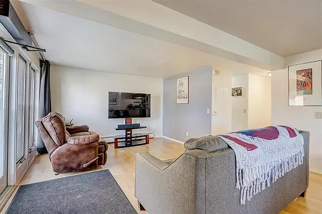 4921 Ascot Ln #5 — Photo 2