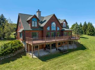 4593 Greenwood Rd, Petoskey, MI 49770