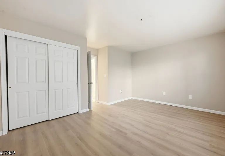 235 Dakota St #5 — Photo 7